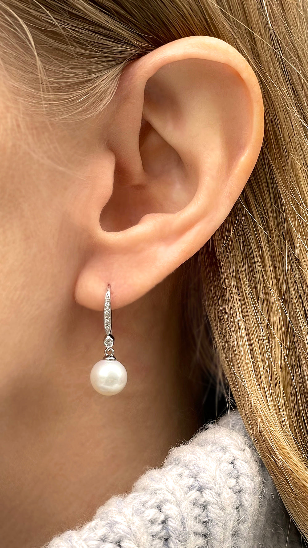14K White Gold Freshwater Pearl & Diamond Dangle Earrings