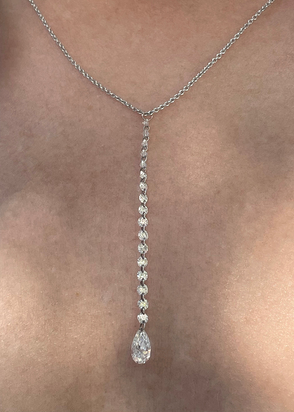 Threaded Diamond Drop Necklace 18k White Gold