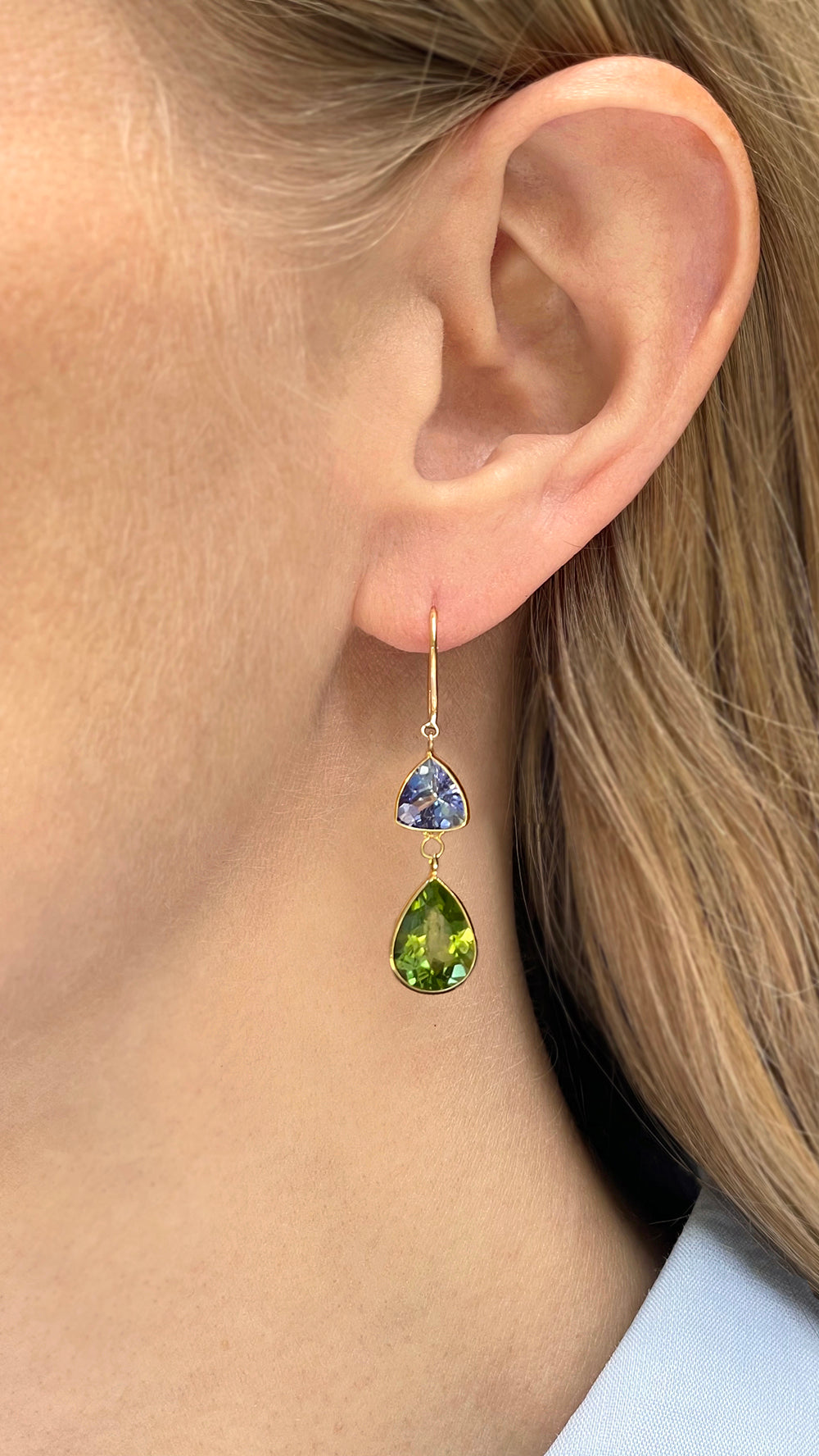 18K Yellow Gold Tanzanite and Peridot Earrings