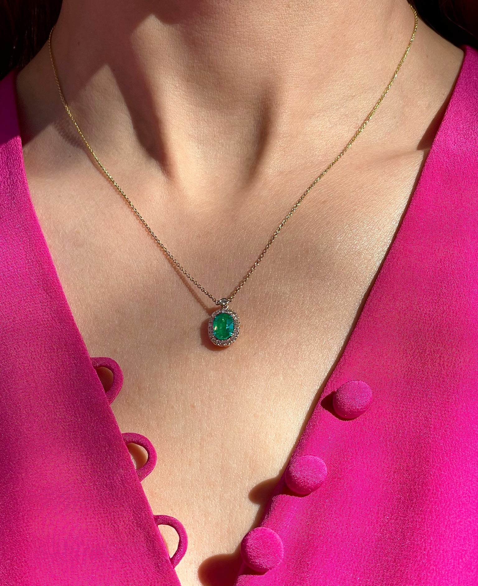 18K White Gold Oval Emerald & Diamond Halo Necklace