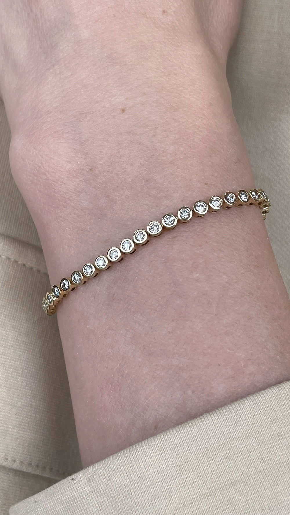 14K Yellow Gold Diamond Bezel Tennis Bracelet – 2.01 Carat Total Weight