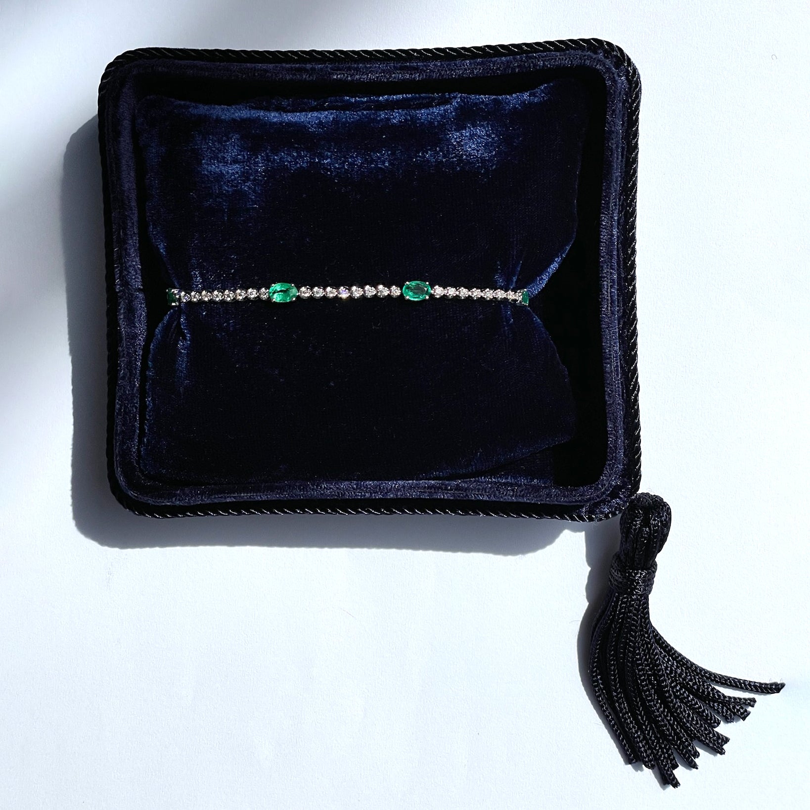 18K White Gold Diamond & Emerald Tennis Bracelet – 3.00 TCW