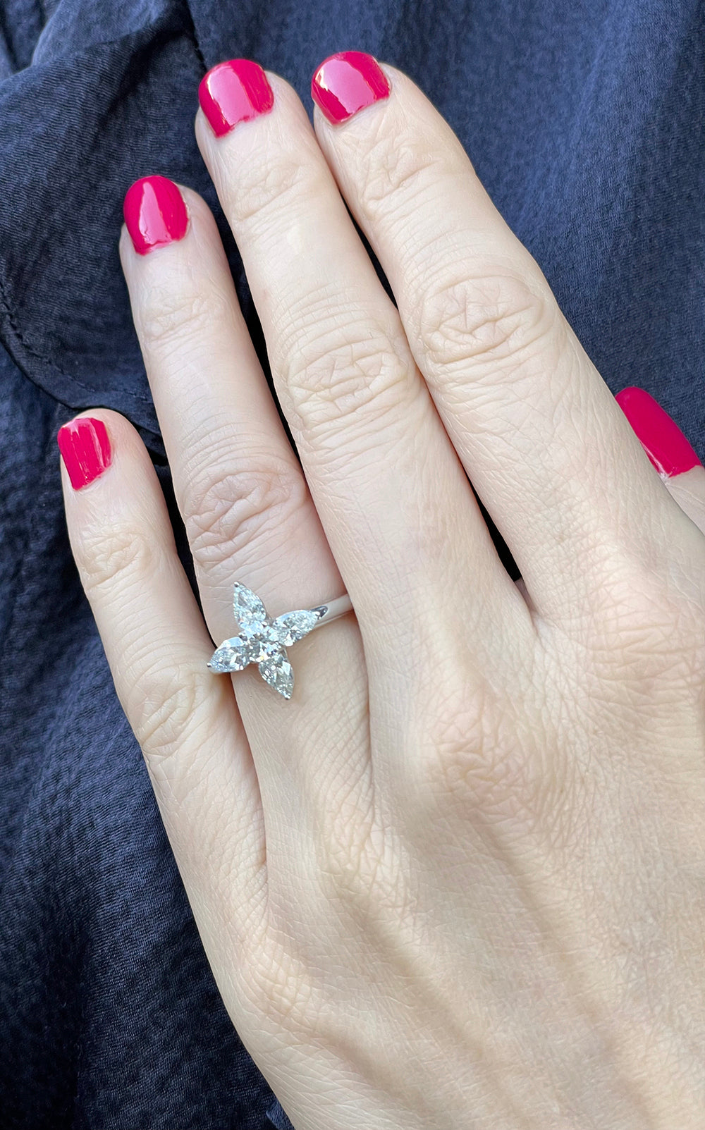 Star Ring 18k White Gold