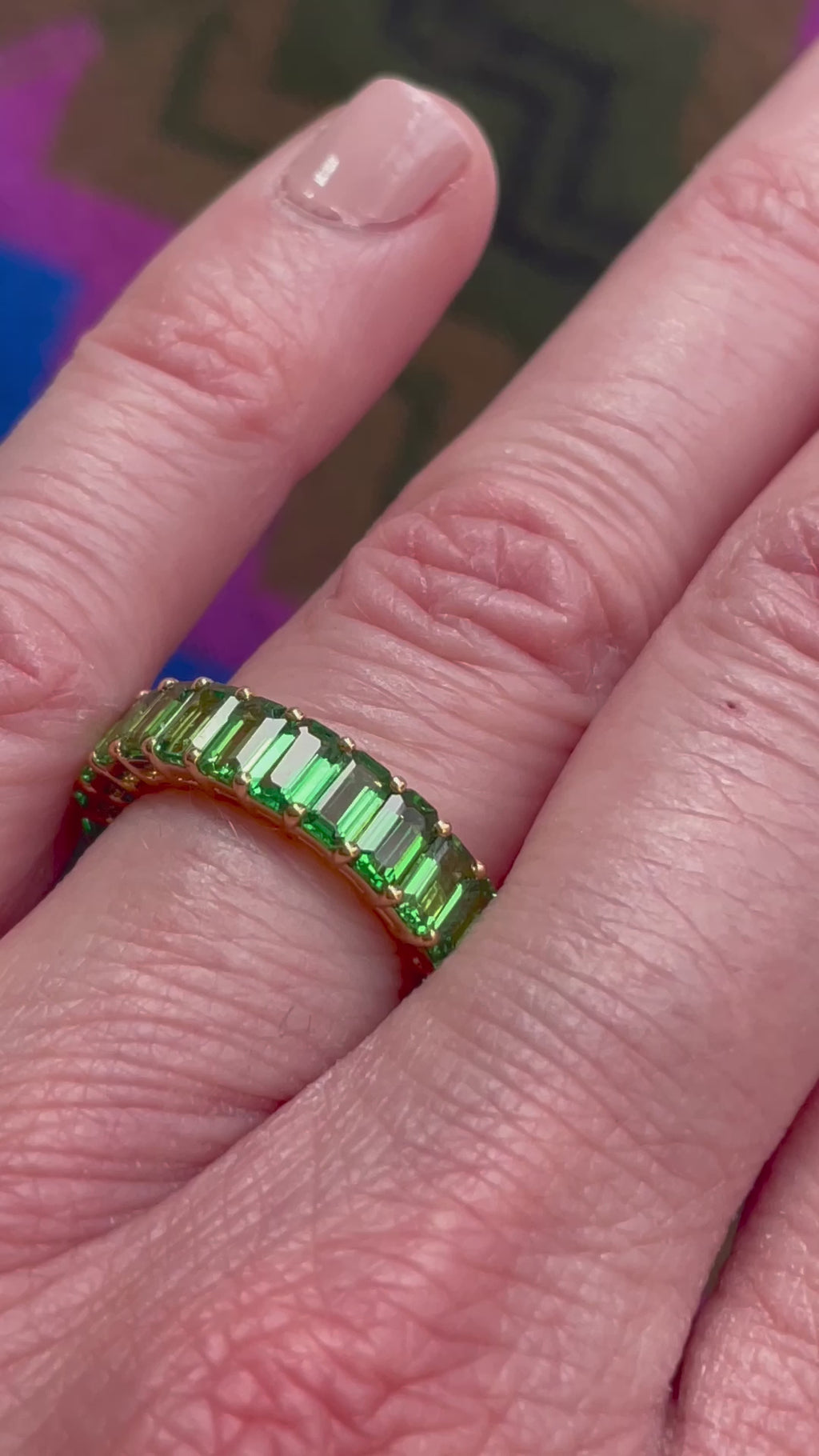 18K_Yellow_Gold_Tsavorite_Eternity_Band_5.94_TCW_A34618_Video