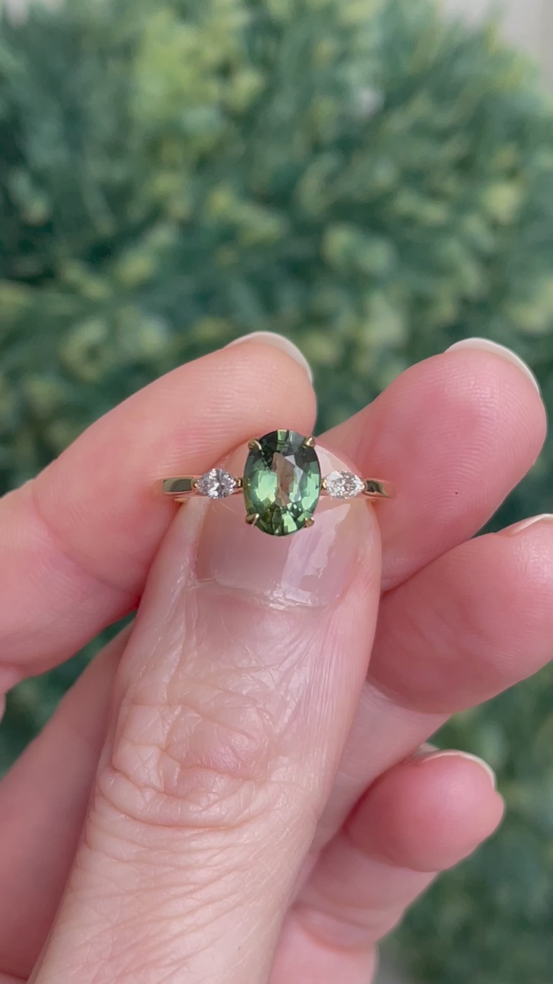 Oval Green Sapphire with Marquise Diamonds 3 Stone Ring_G11052_Video