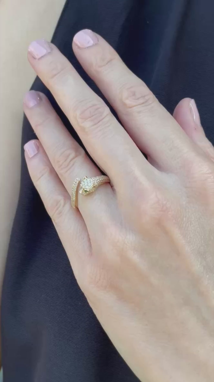 14k Yellow Gold Diamond & Emerald Panther Wrap Ring_A31814_Video