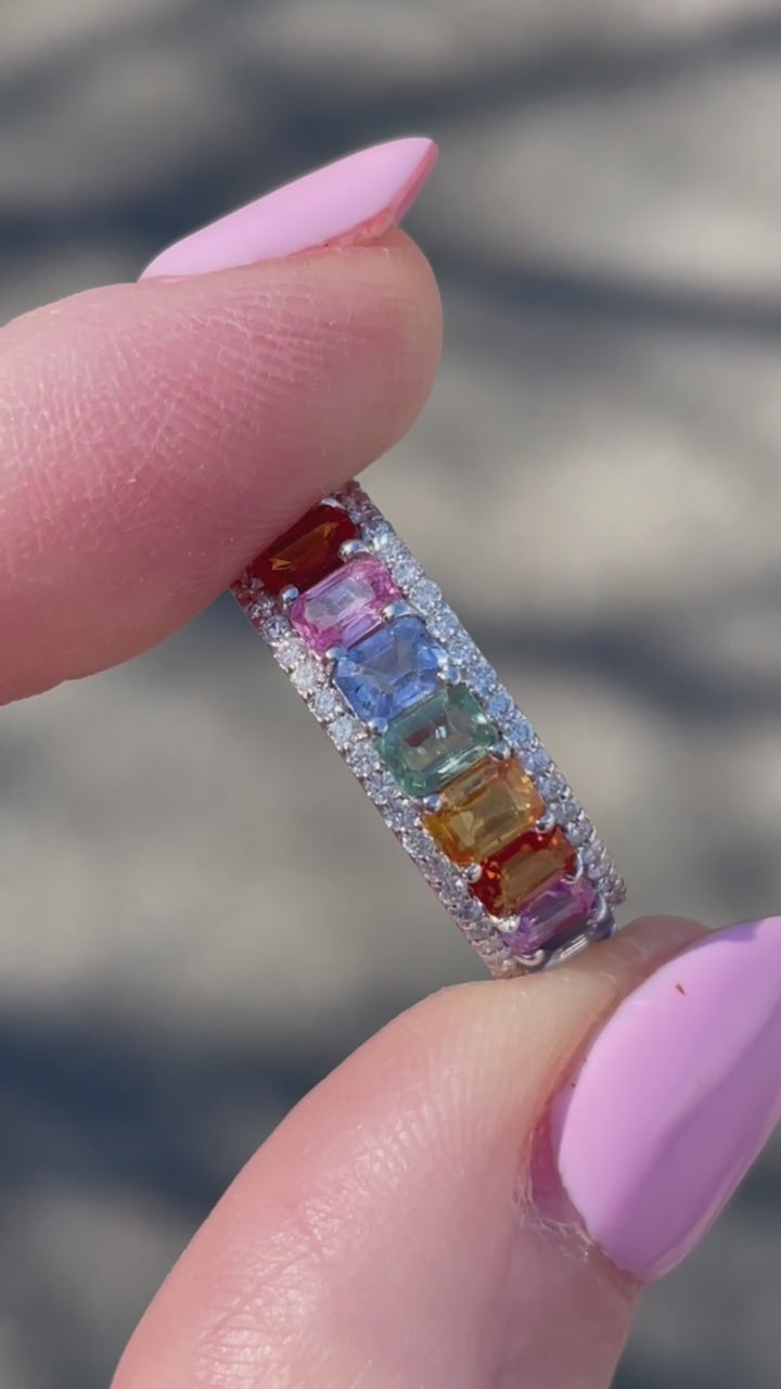18K White Gold Multi-Color Sapphire Rainbow Ring with Diamonds – 5.70 Carats_A30935_Video3